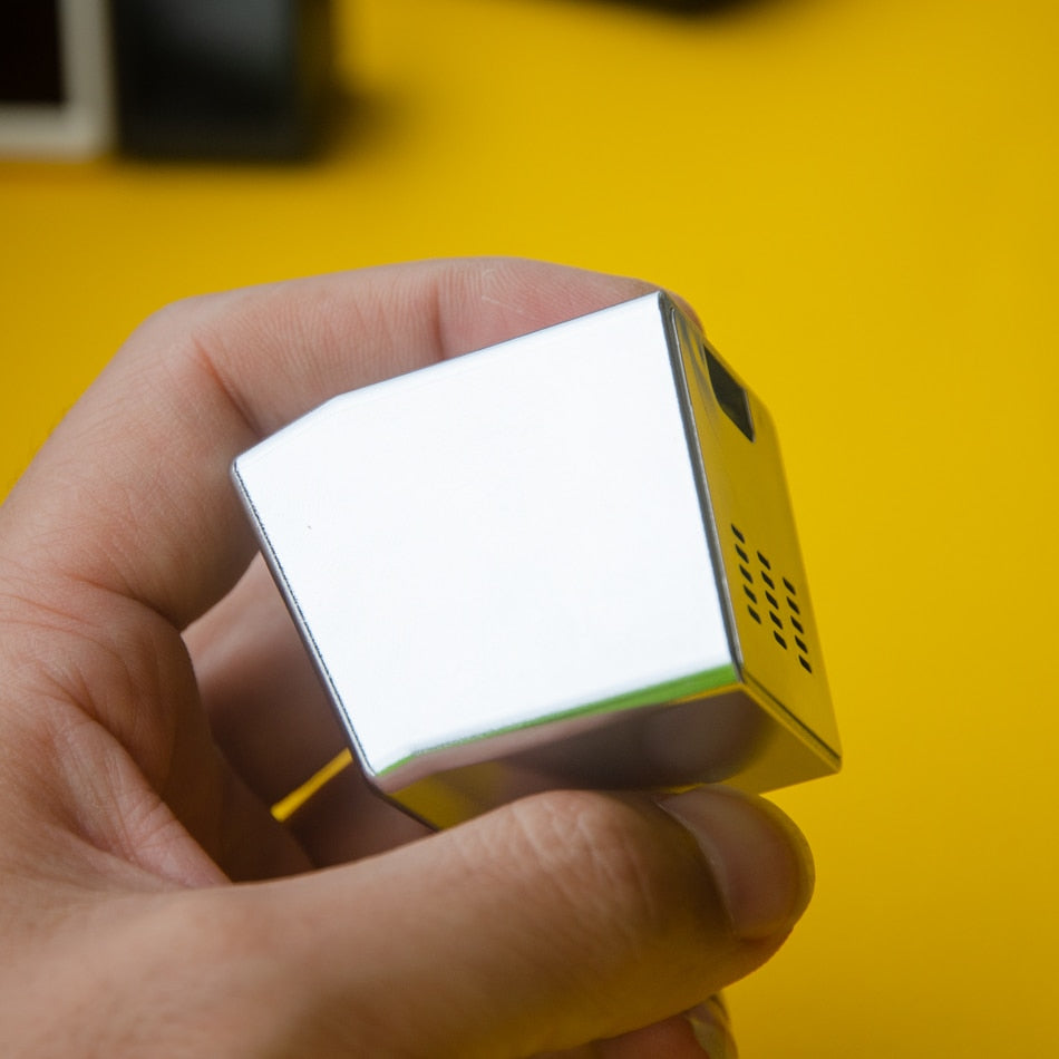 Reloj digital LED con estación meteorológica y wifi